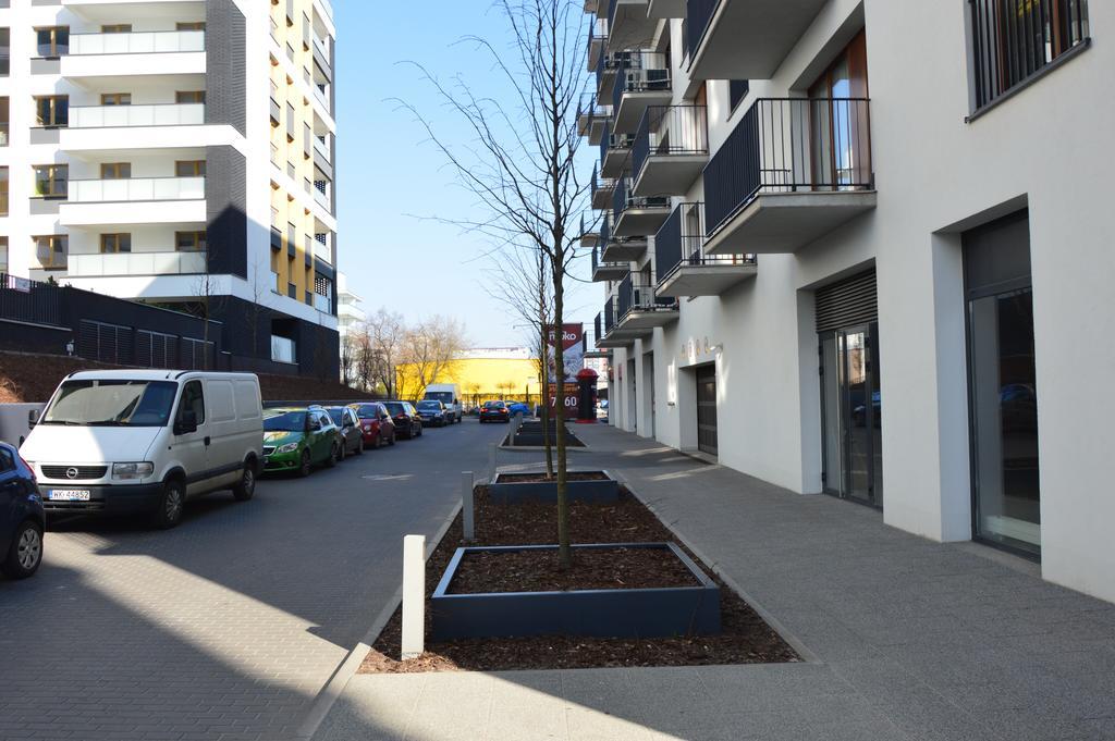 Moko Apartment Parking W Cenie Varsovia Exterior foto